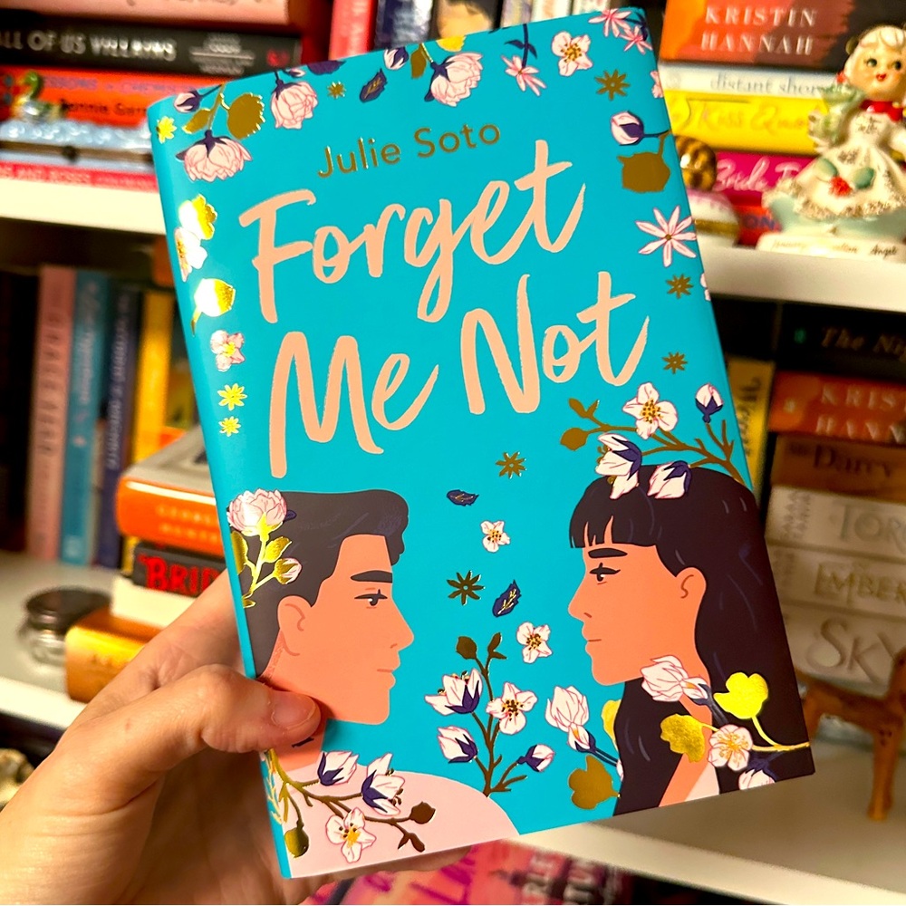 SIGNED Forget Me Not by Julie Soto ILLUMICRATE AFTERLIGHT EXCLUSIVE Hardback - Picture 1 of 7